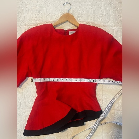 Gorgeous VINTAGE 70s Chairman of the Board by PSI Red Blouse with Shoulder Pads - Picture 10 of 16